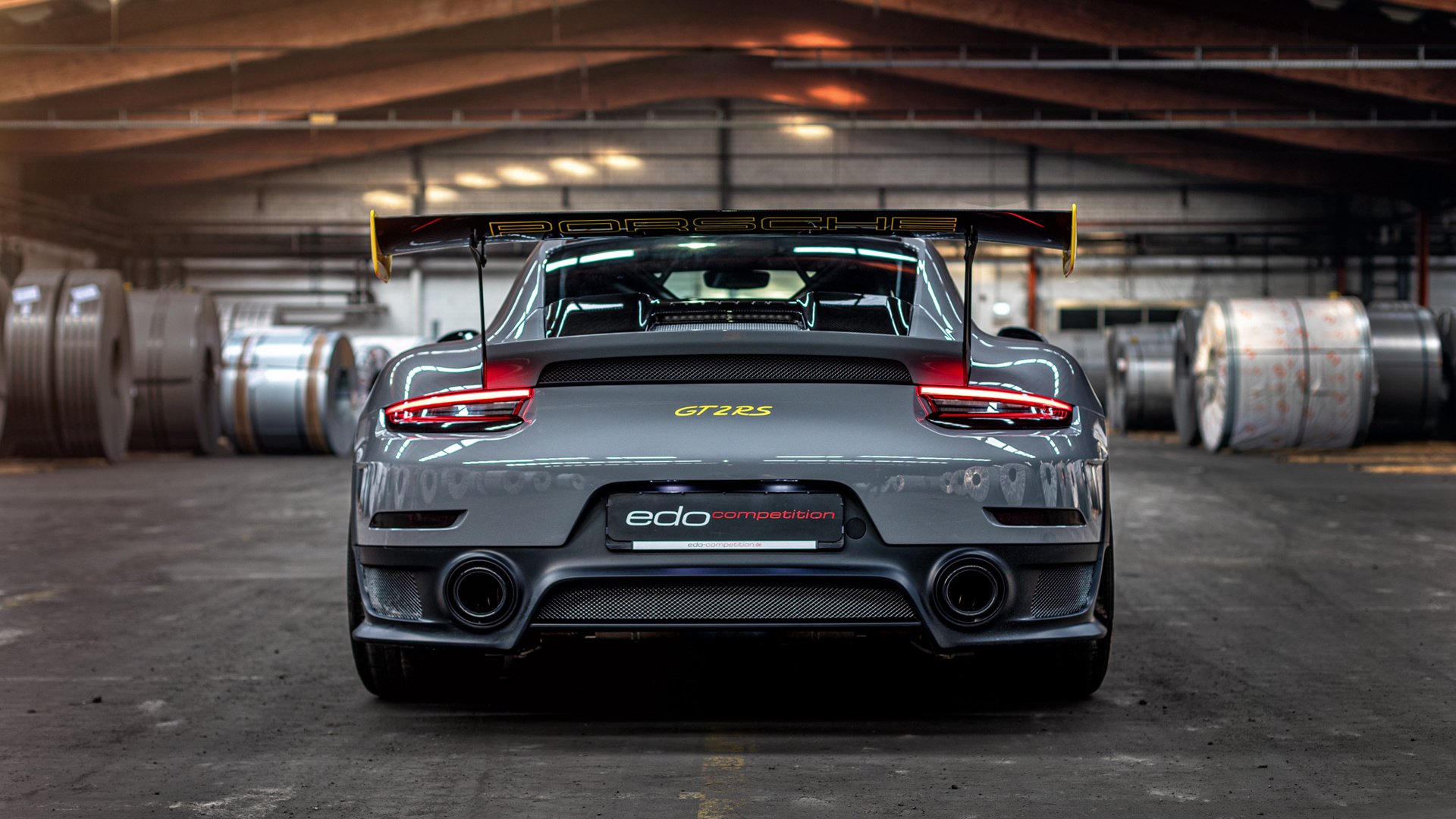 昨夜足球的魔力，瑞士的冷夜绝杀与曼市英雄的接管时刻