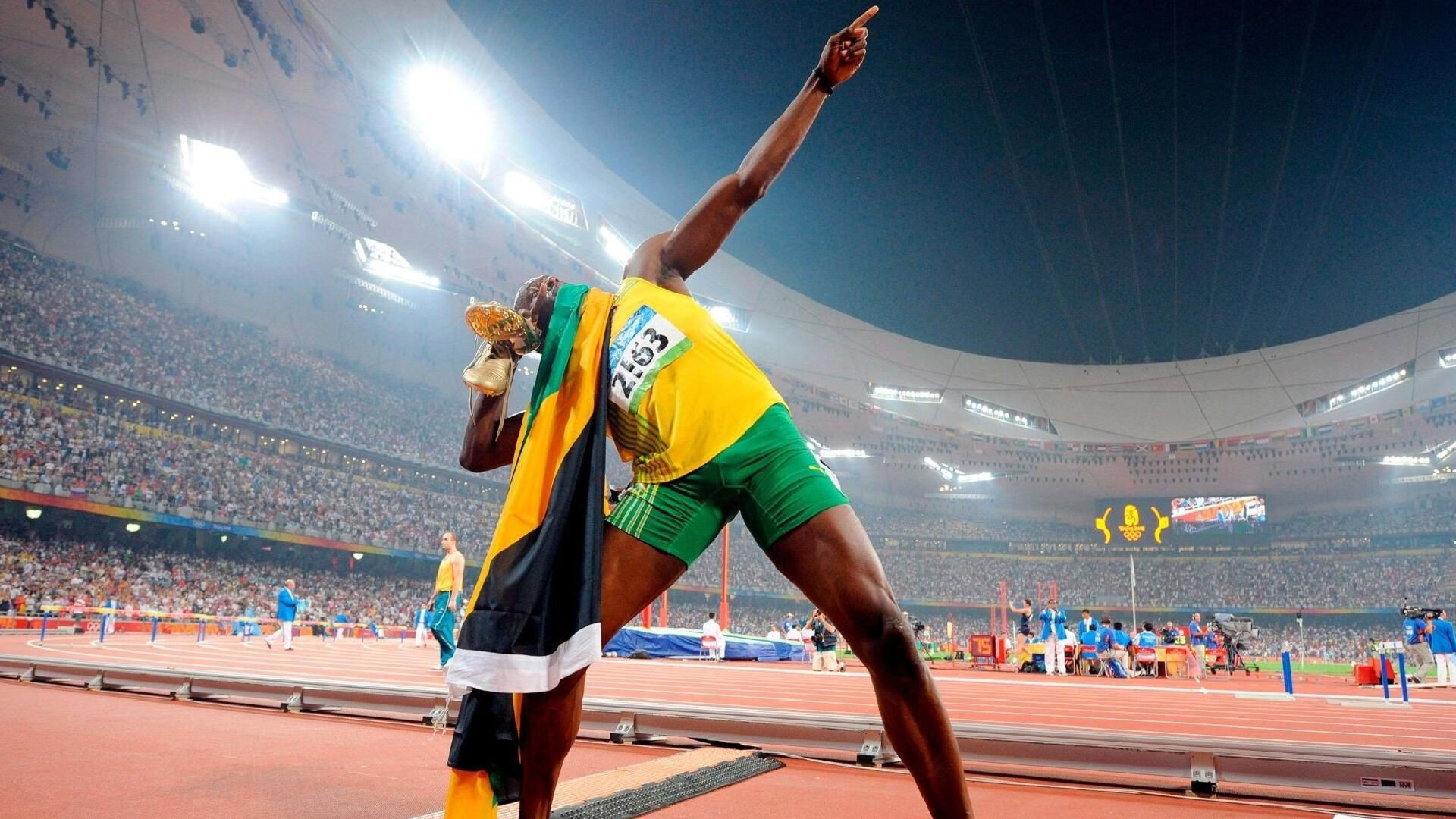 双重胜利！公牛东方试炼稳如磐石，哈利伯顿F1赛道上演游戏级接管