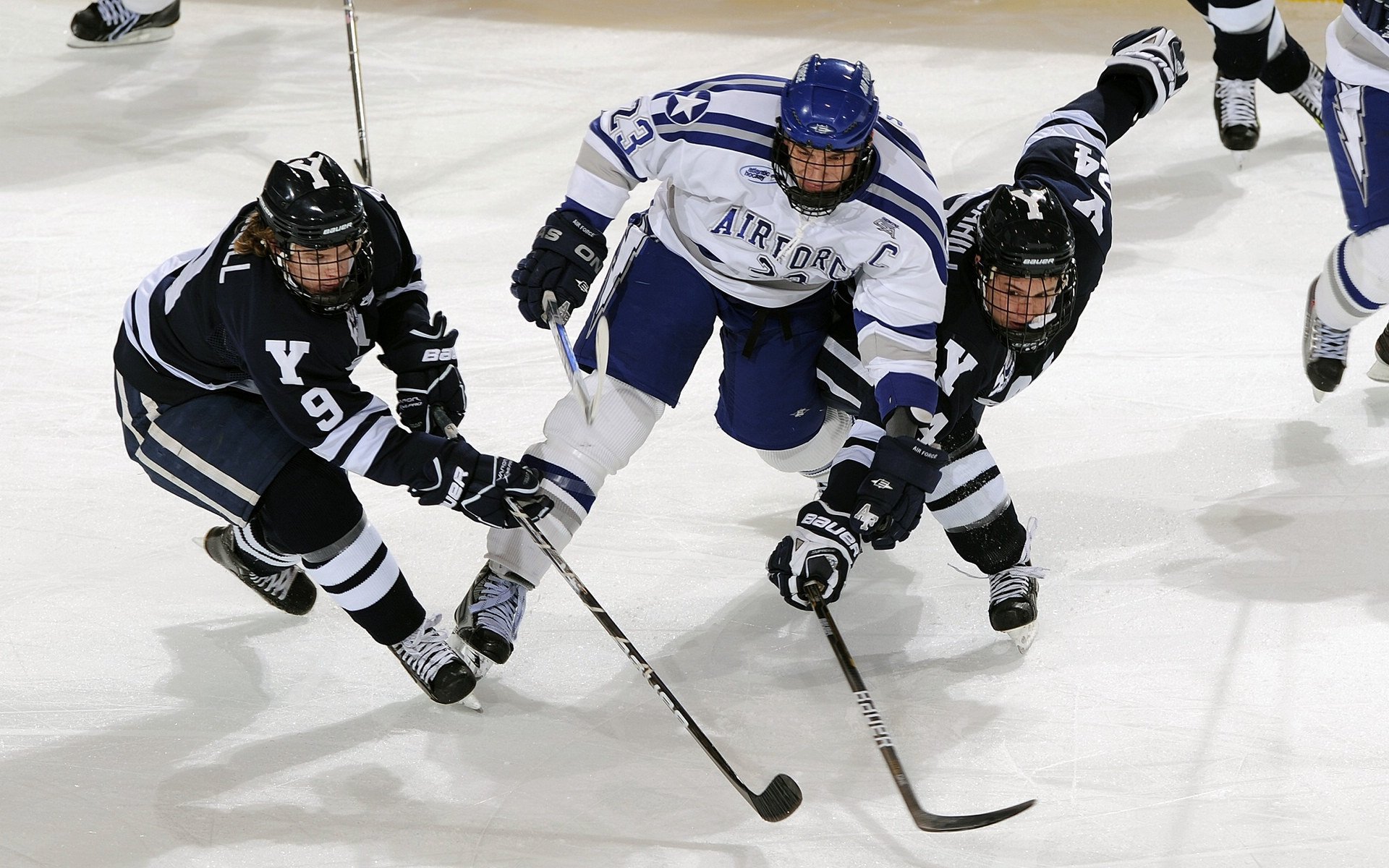 绝杀之夜！库里串联全队引燃逆转风暴，广厦1分险胜老鹰燃爆全场
